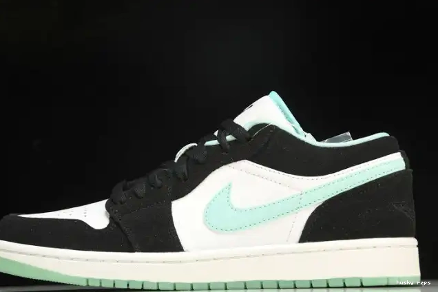 Husky Jordan 1 Island Air CQ9828-131 Low Green 0406